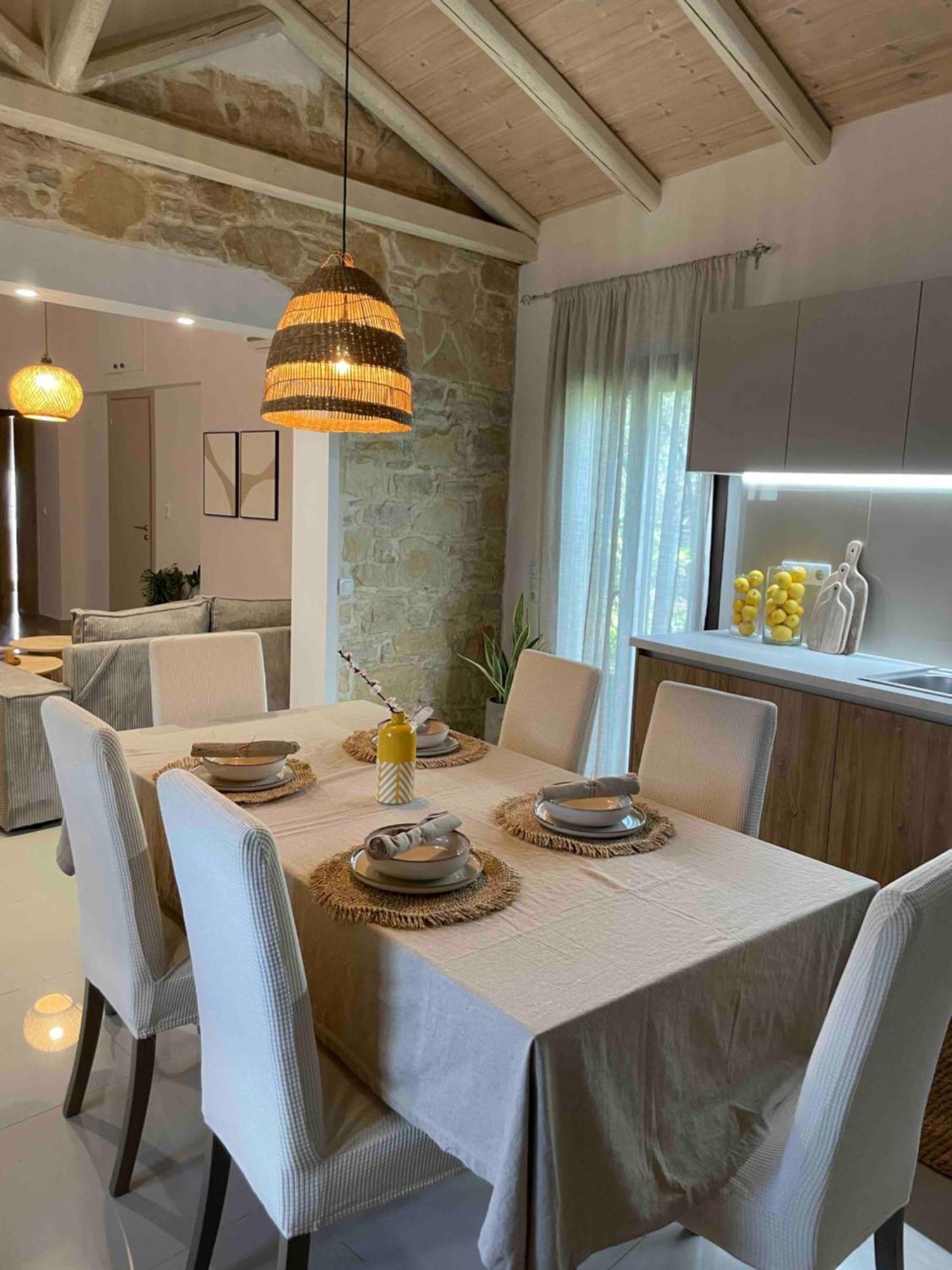 קוקינוס פירגוס Villa Aspasia With Private Jacuzzi - Oasis Resort מראה חיצוני תמונה