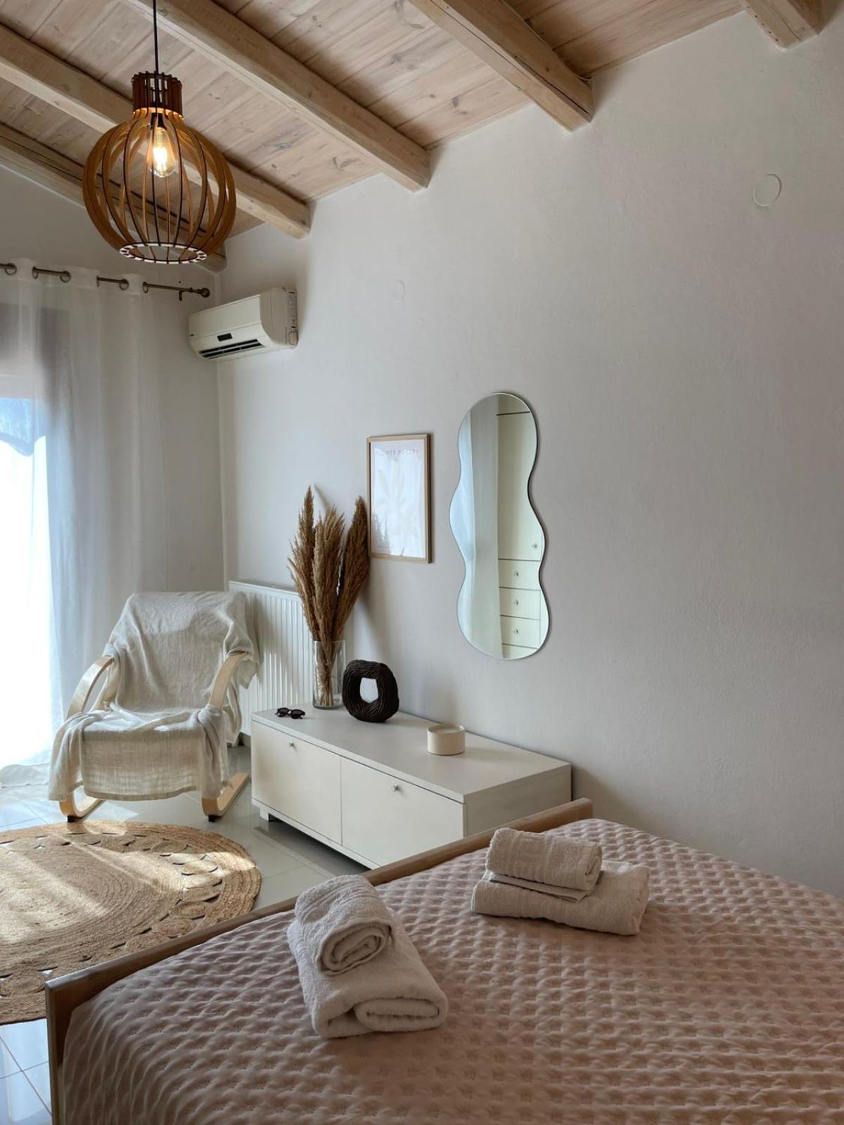 קוקינוס פירגוס Villa Aspasia With Private Jacuzzi - Oasis Resort מראה חיצוני תמונה