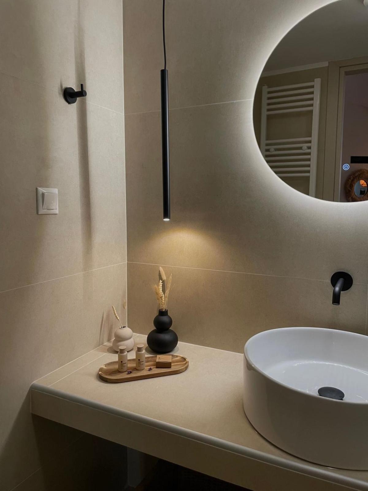 קוקינוס פירגוס Villa Aspasia With Private Jacuzzi - Oasis Resort מראה חיצוני תמונה