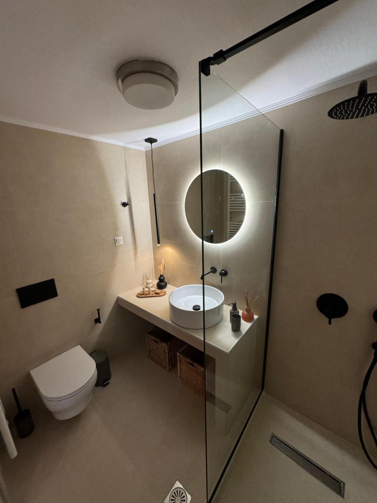 קוקינוס פירגוס Villa Aspasia With Private Jacuzzi - Oasis Resort מראה חיצוני תמונה